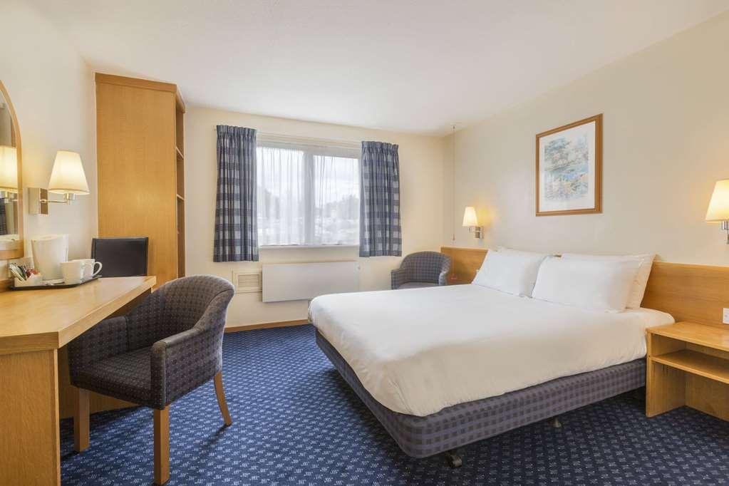 Days Inn Magor Bilik gambar